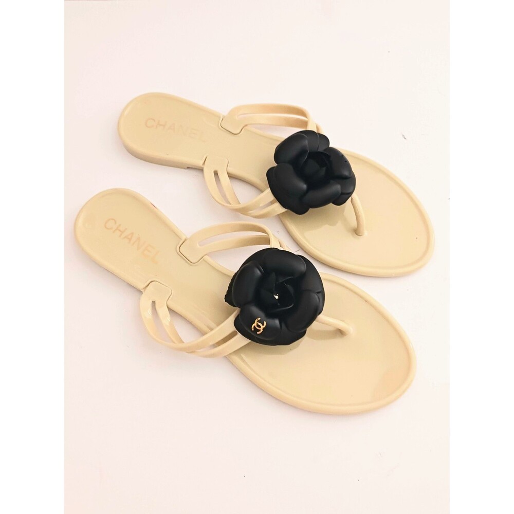 Chanel Tan Jelly Thong Sandals Blk Camellia Flower Made In Italy EU 40 US 8-8.5